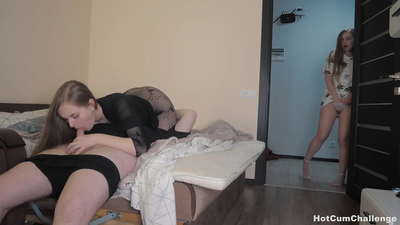 Tabù! Tha mi a 'tighinn nuair a bhios mi a' coimhead Daddy fuck Mommy!